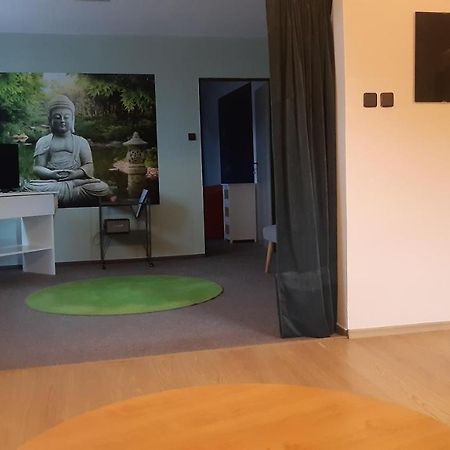 Budha Apartmá Jirikov  Kültér fotó