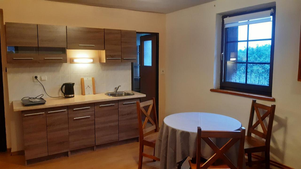 Budha Apartmá Jirikov  Kültér fotó